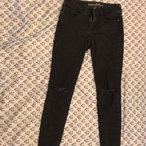 Universal Threads Mid Rise Black Skinny Jeans